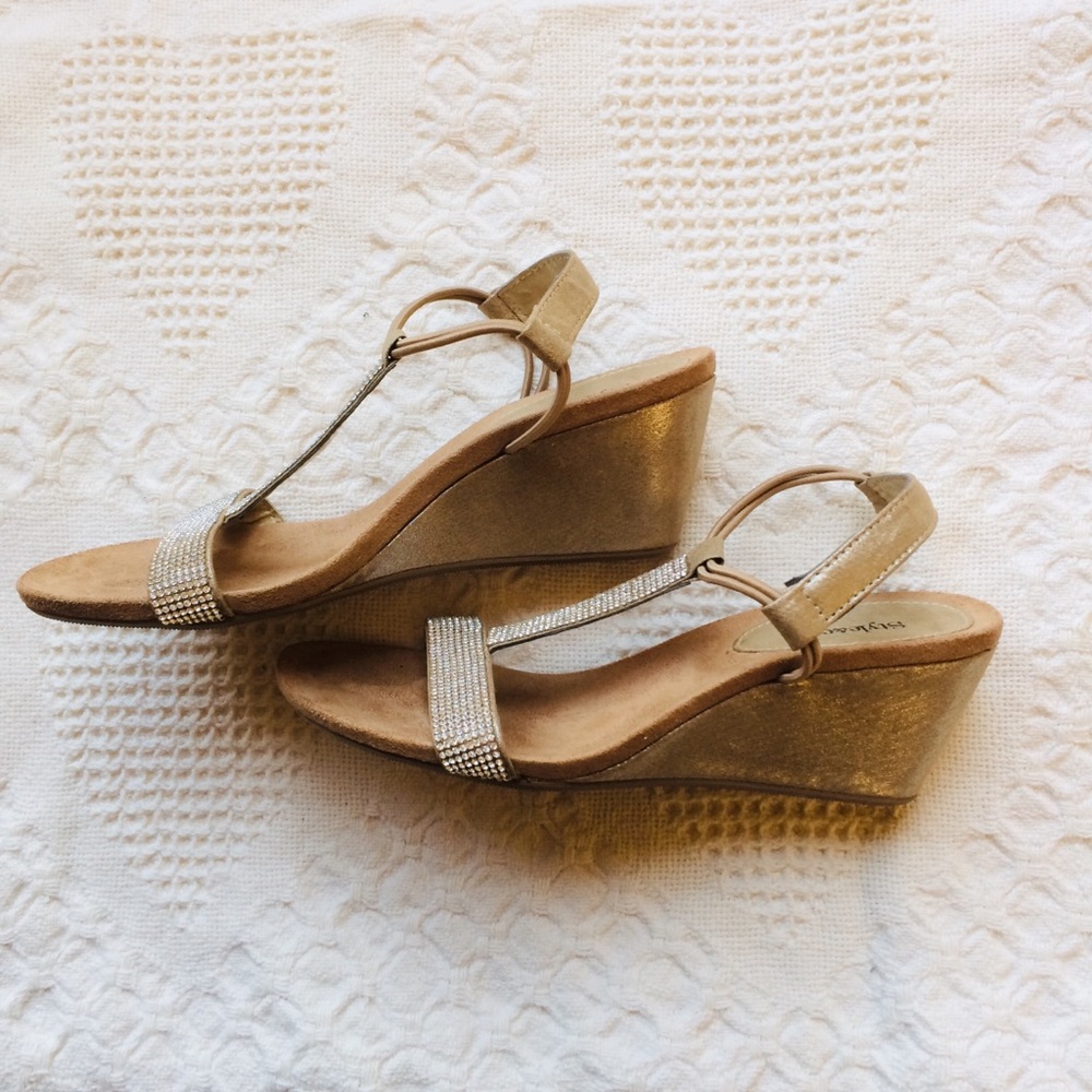 Style and Co. Very pretty Sandals Size 5